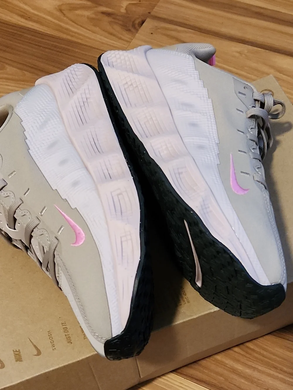 Nike women athletic